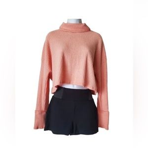 Wild Fable Womens Long Sleeve Turtleneck Cropped Top peach/Orange Color sz M nwt